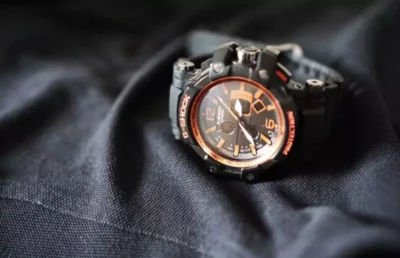 Luksusowe pudełka na zegarki – jak producenci walczą o uwagę klientów?